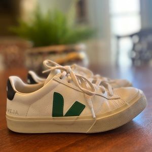Veja Campo White Emeraude-Black UK size 38/US7